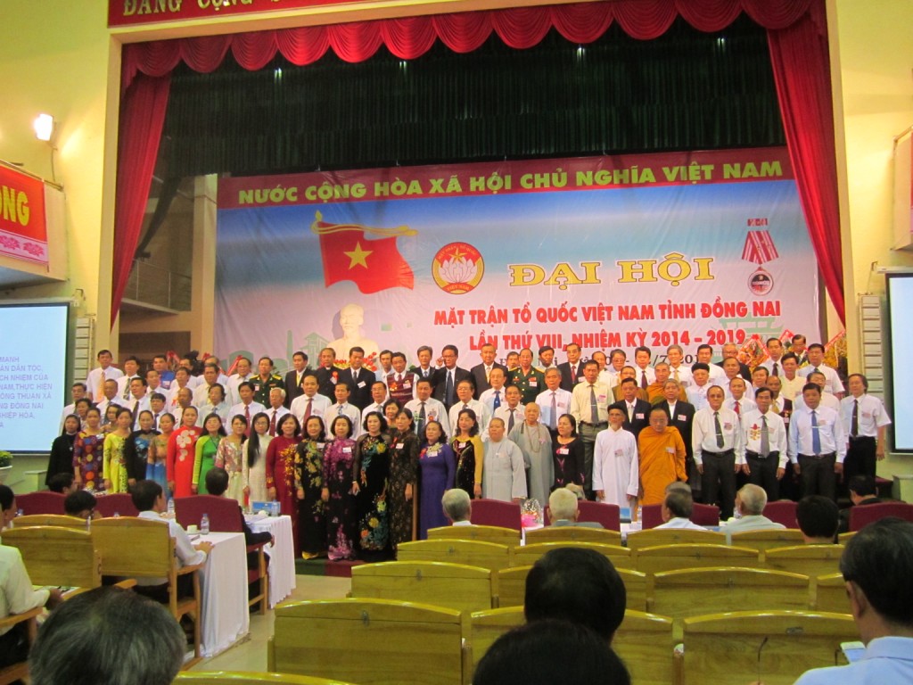 IMG_7744 [Desktop Resdfsggkyụu565olution].jpg